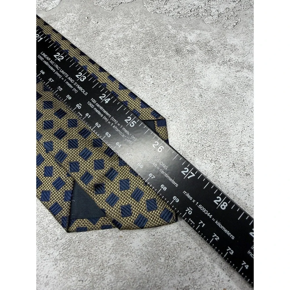 Giorgio Armani Tie Mens One Size Gold‎ Geometric 100% Silk Made Italy Designer